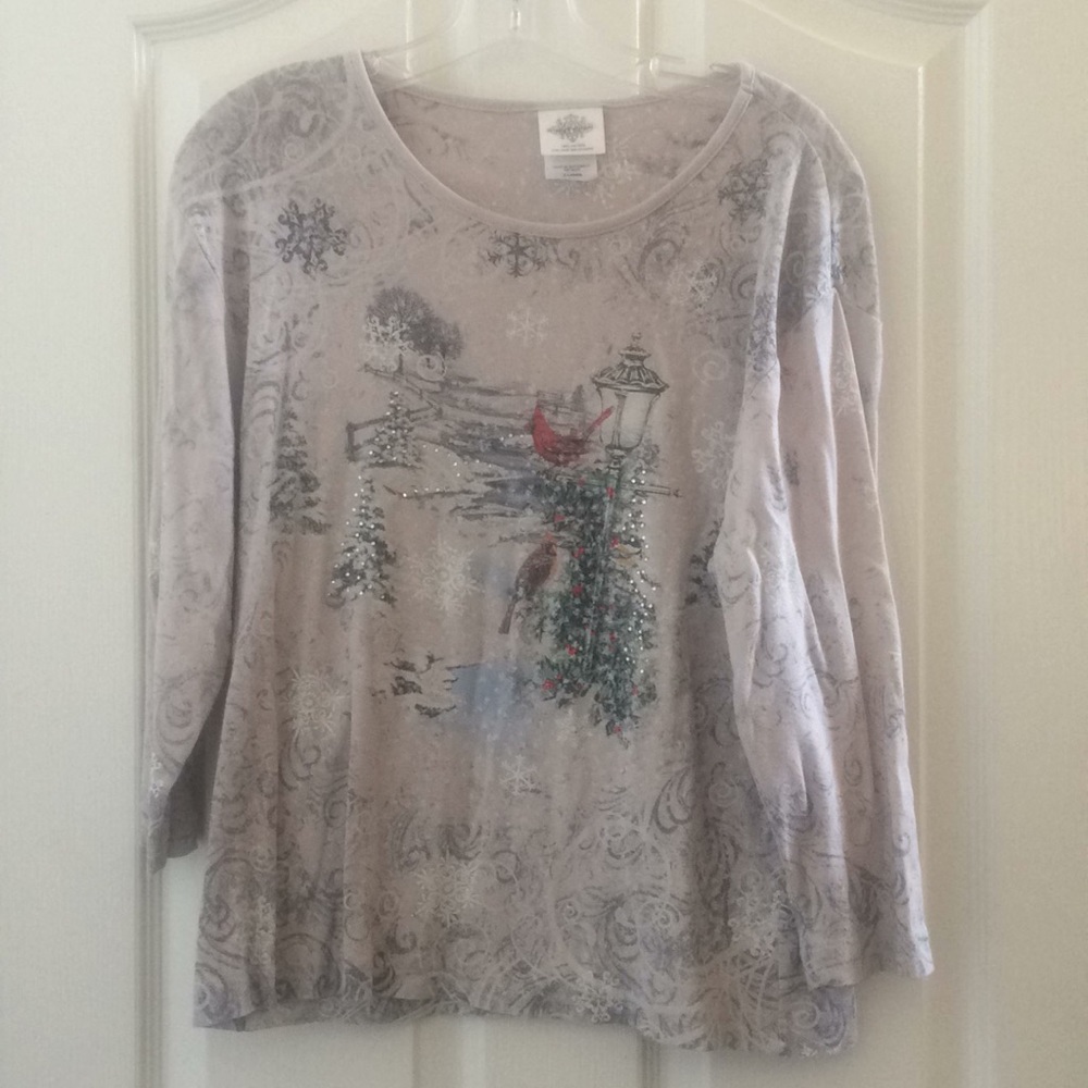 FINAL MARKDOWN Ladies’ Studio Collection Top (XL)